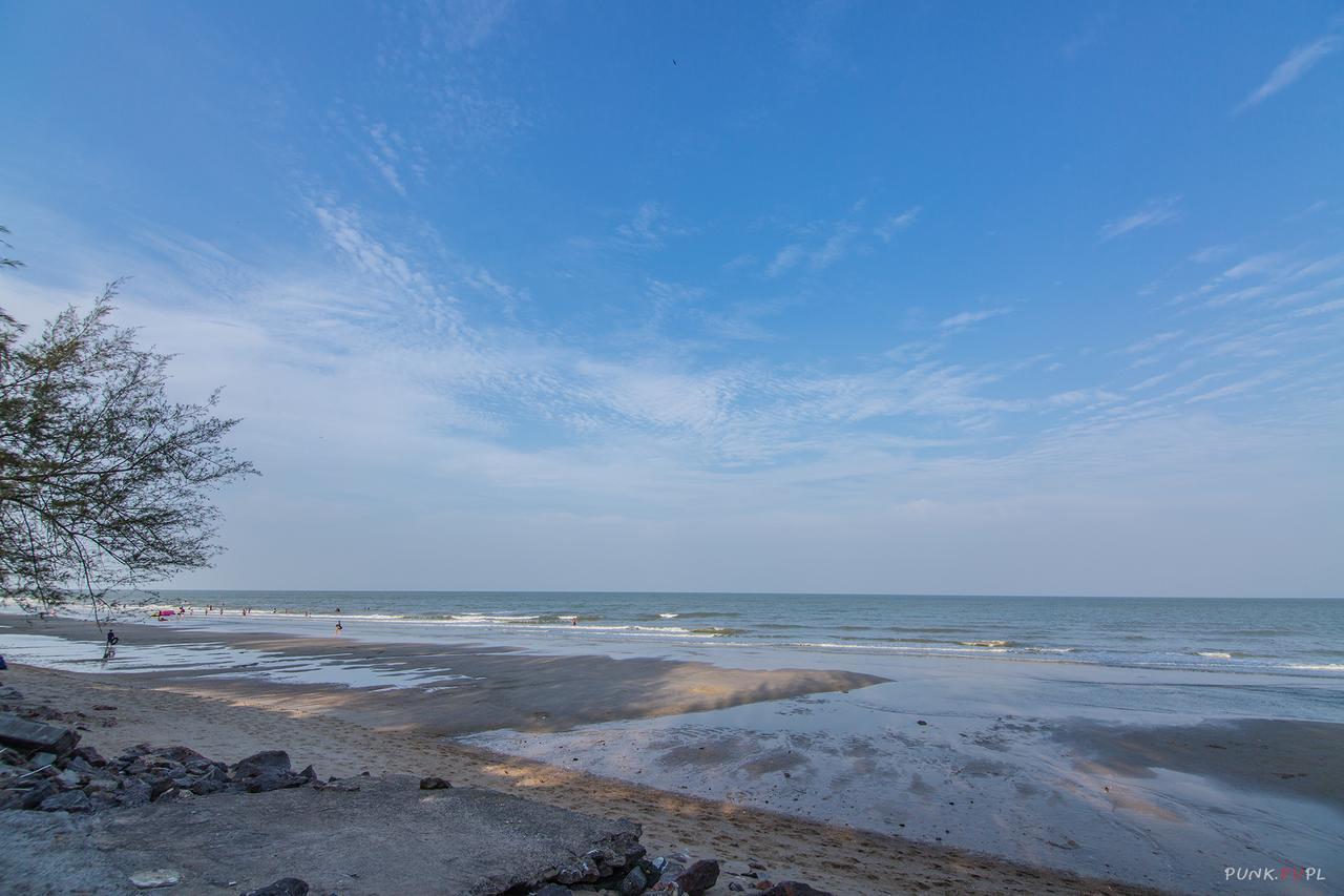 Sea View Residence Petchaburi Esterno foto